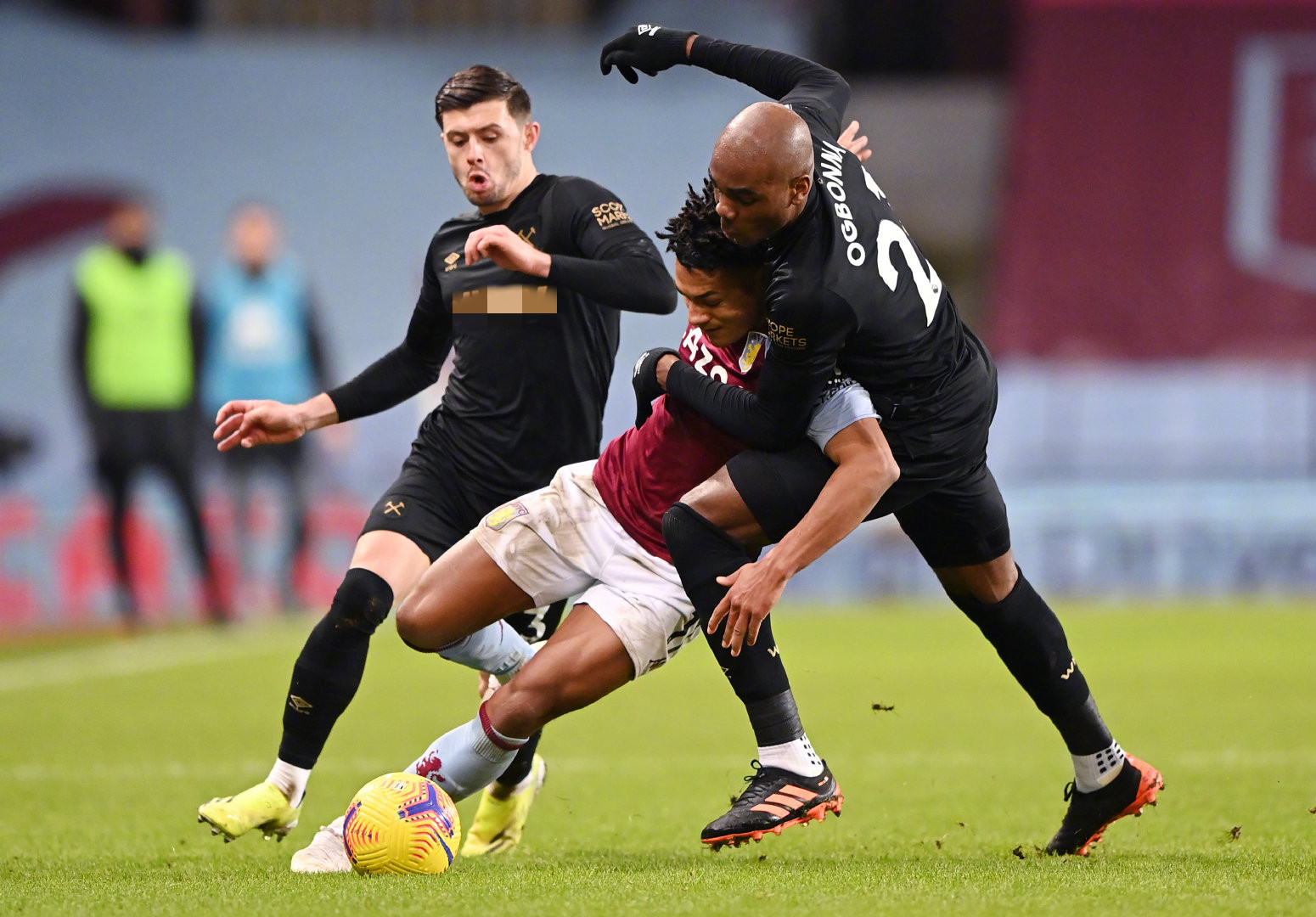 表现出浓厚 表现出浓厚